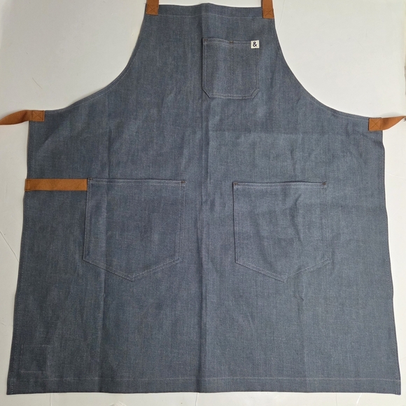 Hedley & Bennett NWOT Essential Apron Denim Blue Chef Barista Kitchen NEVER USED - Picture 3 of 5